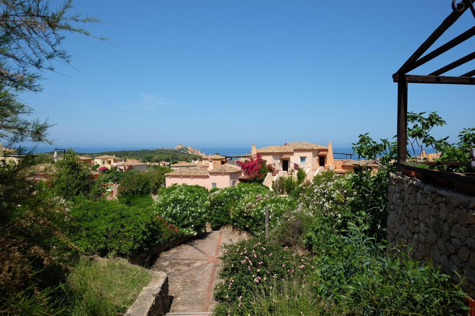 Calarossa Sardinia Apartments Изола-Росса Экстерьер фото