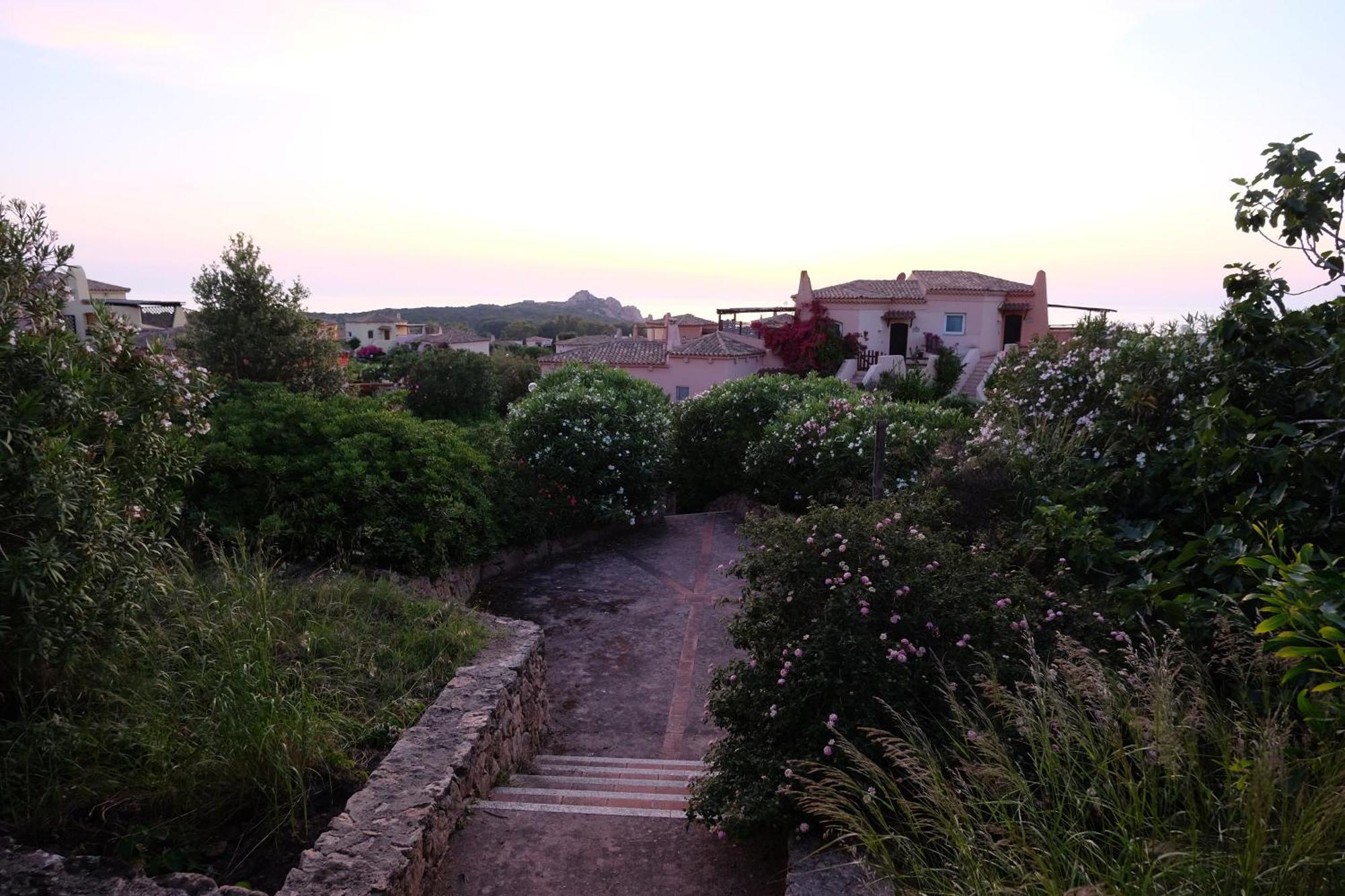 Calarossa Sardinia Apartments Изола-Росса Экстерьер фото