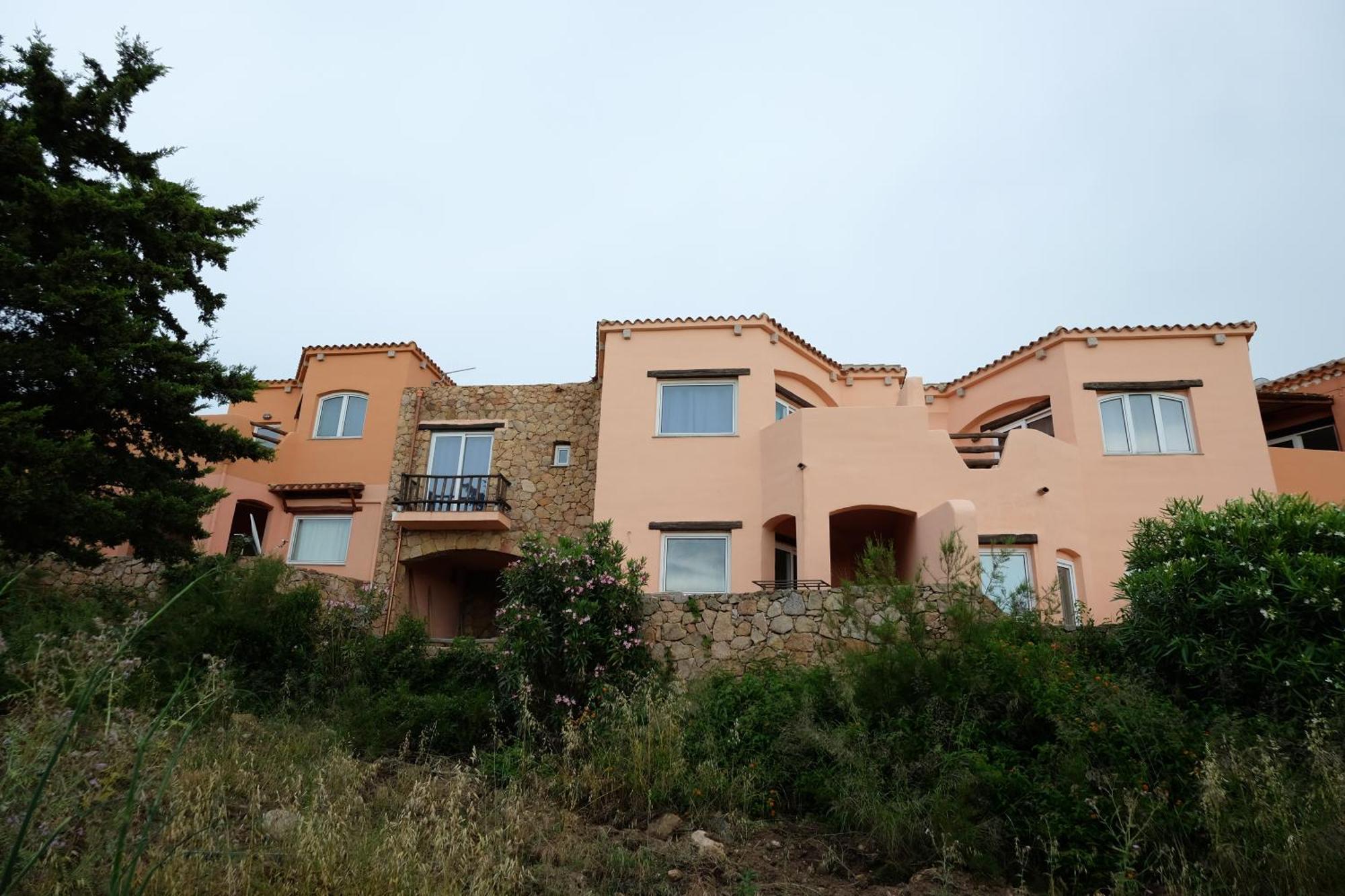 Calarossa Sardinia Apartments Изола-Росса Экстерьер фото